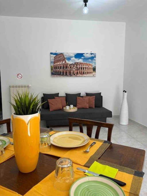 3 Fermate Dal Colosseo - Casa Vacanze Elena - 50 M Da Metro Garbatella Rome Luaran gambar