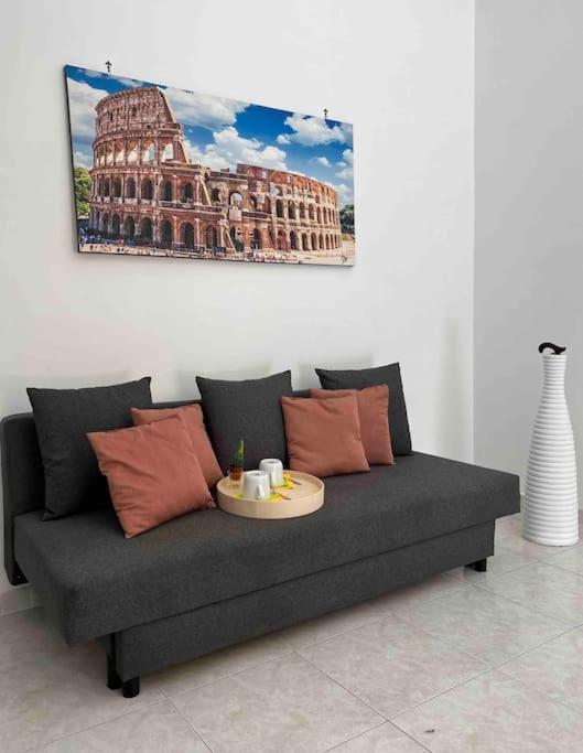 3 Fermate Dal Colosseo - Casa Vacanze Elena - 50 M Da Metro Garbatella Rome Luaran gambar